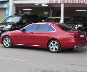 Mercedes-Benz E class E250 2017 - Bán Mercedes E250 2017 màu đỏ