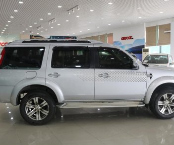 Ford Everest 2.5AT  2011 - Cần bán xe Ford Everest 2.5AT đời 2011, màu bạc 