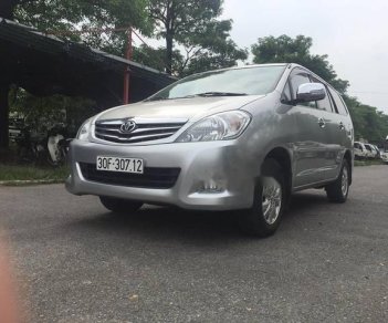 Toyota Innova 2.0V 2010 - Chính chủ bán Toyota Innova 2.0V đời 2010, màu bạc