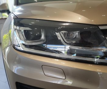 Volkswagen Touareg GP 2016 - SUV đáng mua nhất năm! Volkswagen Touareg vàng cát, nhập Đức, giá tốt, ưu đãi khủng nhất VN, LH: 0901933522-0901933422