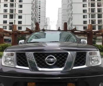 Nissan Navara LE 2.5LT 2013 - Cần bán xe Nissan Navara LE 2.5LT sản xuất 2013, màu đen chính chủ giá cạnh tranh