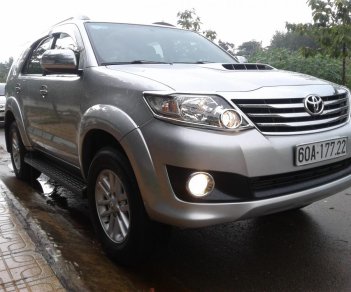 Toyota Fortuner G 2014 - Bán Fortuner 10.2014 G đúng 79.000km, một chủ mua mới, sơn zin, vỏ zin, nỉ zin 