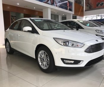 Ford Focus 1.5 AT Titanium 2018 - Bán Ford Focus Titanium 2018, tặng phụ kiện hấp dẫn: film cách nhiệt cao cấp 3M - BHVC - camera hành trình