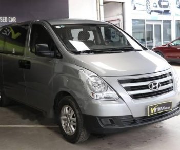 Hyundai Starex   2.5MT 2016 - Cần bán gấp Hyundai Starex 2.5MT năm sản xuất 2016, màu bạc