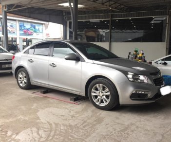 Chevrolet Cruze LT 2016 - Bán Chevrolet Cruze LT 2016, đúng chất, màu bạc, biển TP, giá TL, hỗ trợ trả góp