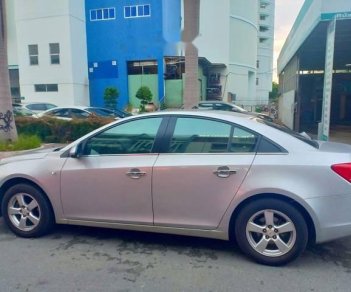 Chevrolet Cruze 2010 - Bán Chevrolet Cruze đời 2010, màu xám xe gia đình, giá chỉ 365 triệu