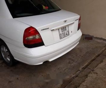 Daewoo Lanos 2002 - Cần bán Daewoo Lanos năm sản xuất 2002, màu trắng