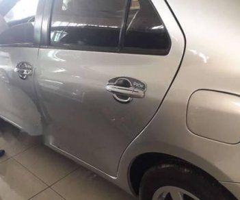 Toyota Vios   2008 - Cần bán Toyota Vios năm sản xuất 2008, màu bạc số sàn