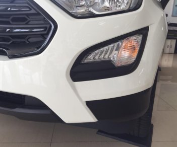 Ford EcoSport   1.5L AT Ambiente 2018 - Bán Ford Ecosport Ambitene màu trắng sản xuất năm 2018, hỗ trợ bảo hiểm thân vỏ, gói phụ kiện, L/h: 0963483132, giao ngay