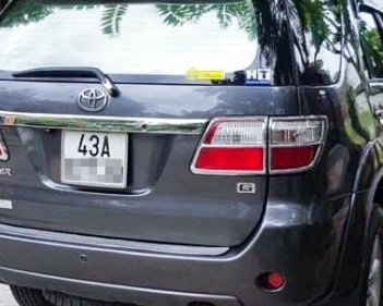 Toyota Fortuner 2010 - Chính chủ bán xe Toyota Fortuner đời 2010, màu xám