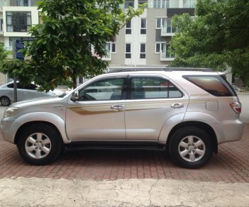 Toyota Fortuner 2.7V 4x4 2010 - Cần bán xe Toyota Fortuner 2.7V 4x4 năm sản xuất 2010