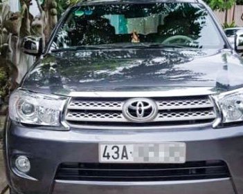 Toyota Fortuner 2010 - Chính chủ bán xe Toyota Fortuner đời 2010, màu xám