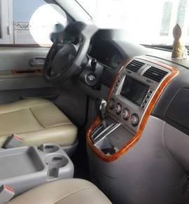 Kia Carnival 2009 - Bán ô tô Kia Carnival đời 2009, màu đen, giá 259tr