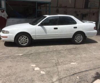 Toyota Camry 1993 - Cần bán lại xe Toyota Camry đời 1993, màu trắng, giá tốt