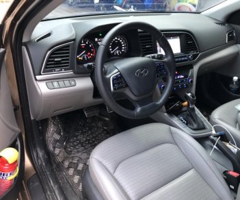 Hyundai Elantra GLS 2016 - Bán xe Hyundai Elantra GLS 2.0AT 2016, màu nâu giá cạnh tranh