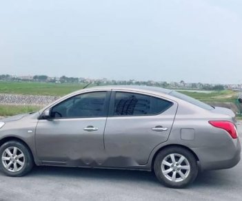 Nissan Sunny 2014 - Cần bán Nissan Sunny năm 2014, màu xám