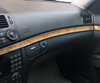 Mercedes-Benz E class E200 2007 - Bán ô tô Mercedes E200 đời 2007, màu đen, xe nhập