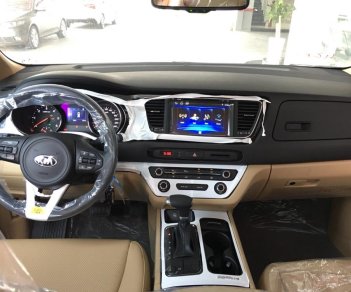 Kia Sedona DAT 2018 - Cần bán Kia Sedona DAT đời 2018, màu trắng