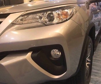 Toyota Fortuner 2.4G (4x2) MT  2018 - Toyota Tân Cảng bán Toyota Fortuner 2018 giao xe ngay, trả trước 260 triệu - hotline: 096.77.000.88