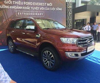 Ford Everest 2.0 2018 - Bán Ford Everest model 2019 bản 2.0 Bi-turbo nhập Thái, giao xe sớm nhất, nhiều ưu đãi hấp dẫn