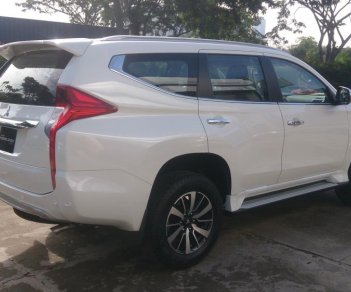 Mitsubishi Pajero Sport Sport 4x4AT 2018 - Cần bán xe Mitsubishi Pajero Sport 4x4 AT năm 2018, màu trắng, có bán trả góp liên hệ 0906.884.030