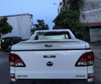 Mazda BT 50 2.2MT 2016 - Bán Mazda BT 50 2.2MT 2016, màu trắng như mới, giá tốt