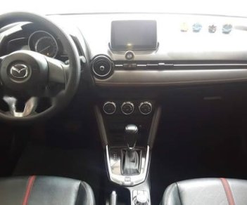 Mazda 2 2016 - Bán ô tô Mazda 2 năm 2016, màu trắng