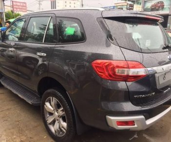 Ford Everest 2.0L Single Turbo Trend MT 2018 - Bán xe Ford Everest 2.0 Bi Turbo đời 2018, màu đen