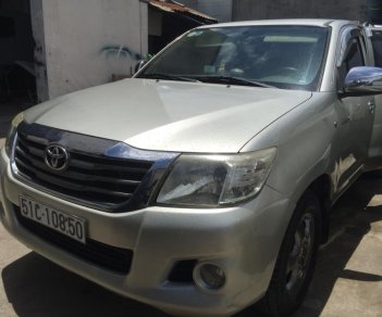 Toyota Hilux 2.5E MT 2011 - Bán Hilux màu kem, Sx 2011 cũ thương lượng