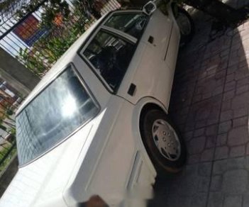 Nissan Bluebird 1987 - Bán xe Nissan Bluebird đời 1987, màu trắng, giá chỉ 29.5 triệu