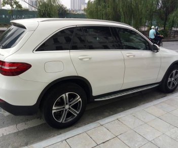 Mercedes-Benz GLC-Class 250 2017 - Gia đình cần bán GLC250 Đk 2017, màu trắng mới keng xà ben