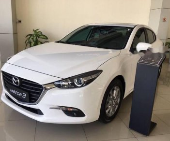 Mazda 3  1.5L 2018 - Bán xe Mazda 3 1.5L năm sản xuất 2018, màu trắng