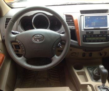 Toyota Fortuner 2.7V 4x4 2010 - Cần bán xe Toyota Fortuner 2.7V 4x4 năm sản xuất 2010