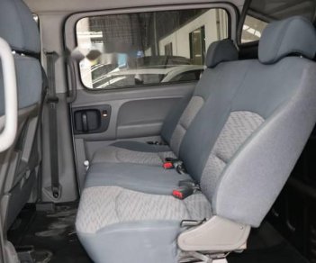 Hyundai Starex   2.5MT 2016 - Cần bán gấp Hyundai Starex 2.5MT năm sản xuất 2016, màu bạc