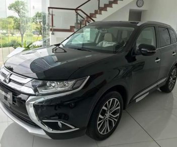 Mitsubishi Outlander 2.4 CVT 2018 - Bán ô tô Mitsubishi Outlander 2.4 CVT đời 2018, màu đen có bán trả góp liên hệ 0906.884.030