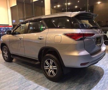 Toyota Fortuner 2.4G (4x2) MT  2018 - Toyota Tân Cảng bán Toyota Fortuner 2018 giao xe ngay, trả trước 260 triệu - hotline: 096.77.000.88