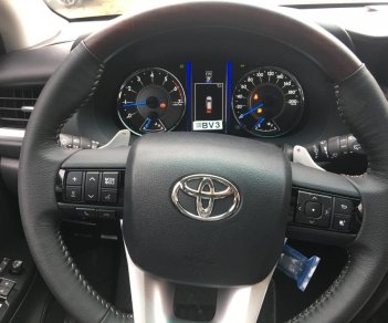 Toyota Fortuner 2.8V 2018 - Cần bán Toyota Fortuner 2.8V sản xuất 2018, màu trắng, nhập khẩu
