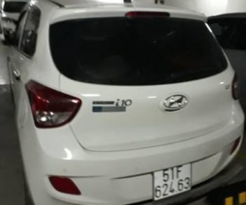 Hyundai Grand i10   2016 - Cần bán xe Hyundai Grand i10 sản xuất năm 2016, màu trắng xe gia đình, giá tốt