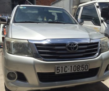 Toyota Hilux 2.5E MT 2011 - Bán Hilux màu kem, Sx 2011 cũ thương lượng