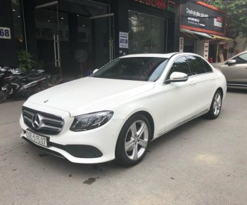 Mercedes-Benz E class E250 2016 - Mercedes E250 năm sản xuất 2016, màu trắng