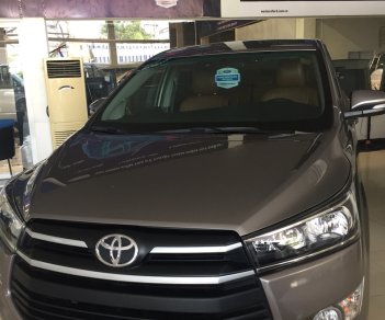 Toyota Innova   MT 2.0E 2017 - Cần bán Innova 2017 MT 2.0E