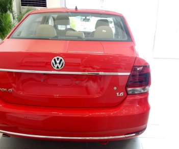 Volkswagen Polo 2018 - Bán Volkswagen Polo sedan - màu đỏ duy nhất- có sẵn - giao ngay