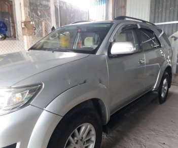 Toyota Fortuner   2012 - Bán xe gia đình Toyota Fortuner 2012  