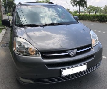 Toyota Sienna LE 2005 - Bán Toyota Sienna LE năm sản xuất 2005, màu xám (ghi), nhập khẩu nguyên chiếc, 515 triệu