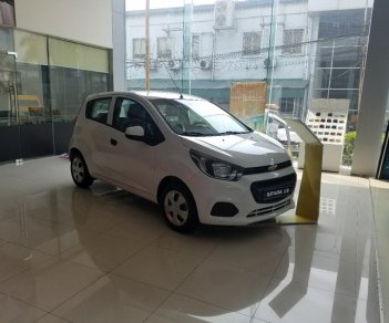 Chevrolet Spark  LS  2018 - Cần bán xe Chevrolet Spark đời 2018, 5 chỗ, xe gia đình, giảm mạnh tới 60 triệu/ Tháng 7 âm lịch + tặng kèm phụ kiện