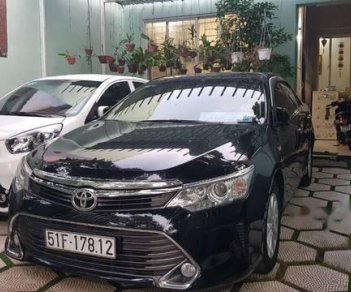 Toyota Camry 2.0E 2016 - Cần bán gấp Toyota Camry 2.0E năm 2016, màu đen số tự động giá cạnh tranh