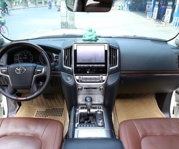 Toyota Land Cruiser Cũ  4.6VXR 2016 - Xe Cũ Toyota Land Cruiser 4.6VXR 2016