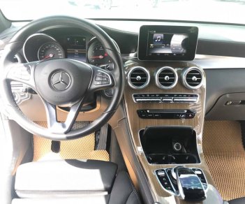 Mercedes-Benz GL Cũ Mercedes-Benz C 4Matic 2017 - Xe Cũ Mercedes-Benz GLC 4Matic 2017