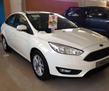 Ford Focus 2018 - Bán Ford Focus năm sản xuất 2018, màu trắng