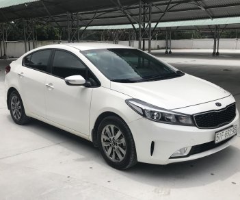 Kia Cerato 1.6MT 2016 - Bán Kia Cerato 1.6 MT 2016, xe gia đình, máy móc nguyên zin bao test hãng